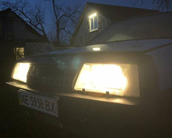 Белый ВАЗ 2108, объемом двигателя 1.3 л и пробегом 800 тыс. км за 800 $, фото 4 на Automoto.ua