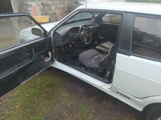 Белый ВАЗ 2108, объемом двигателя 1.3 л и пробегом 780 тыс. км за 692 $, фото 2 на Automoto.ua