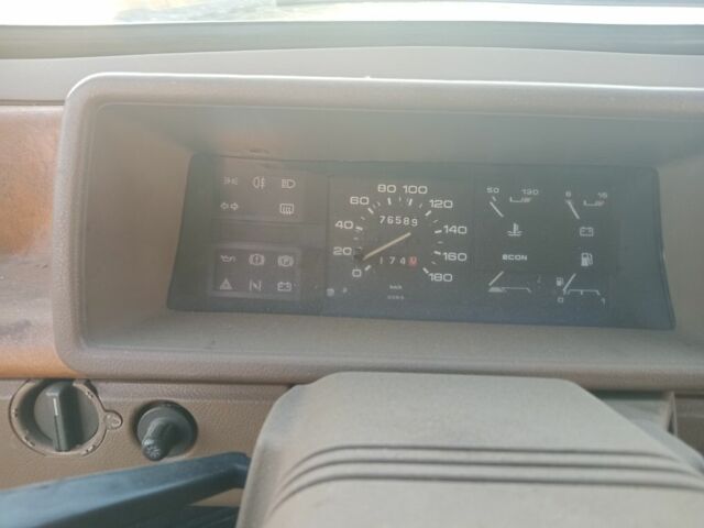 ВАЗ 2108 1988 в Одессе на Automoto.ua Белый ВАЗ 2108, объемом двигателя 1.5 л и пробегом 76 тыс. км за 850 $, фото 4 на Automoto.ua