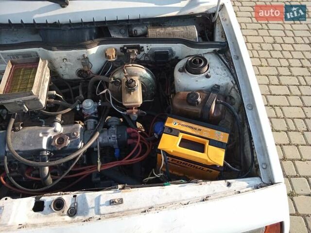 Белый ВАЗ 2108, объемом двигателя 1.3 л и пробегом 70 тыс. км за 1200 $, фото 3 на Automoto.ua