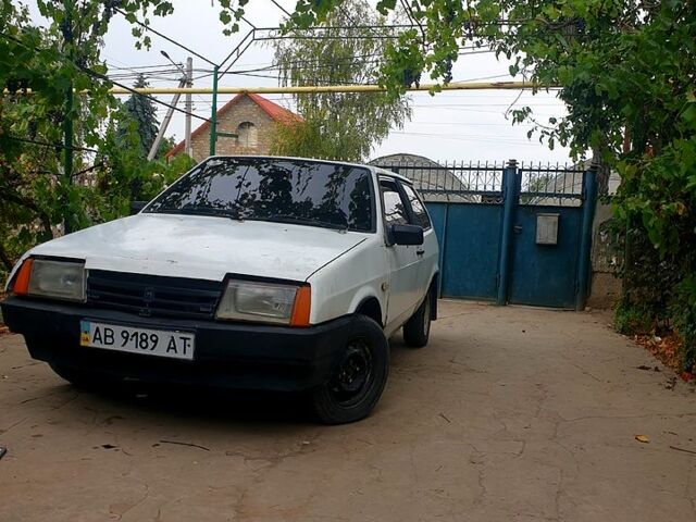 Белый ВАЗ 2108, объемом двигателя 1.5 л и пробегом 0 тыс. км за 350 $, фото 4 на Automoto.ua