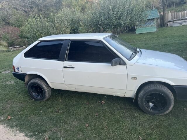 Белый ВАЗ 2108, объемом двигателя 1.3 л и пробегом 3 тыс. км за 1100 $, фото 2 на Automoto.ua
