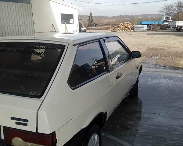 Белый ВАЗ 2108, объемом двигателя 1.5 л и пробегом 22 тыс. км за 400 $, фото 1 на Automoto.ua