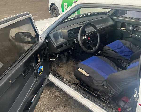 Белый ВАЗ 2108, объемом двигателя 1.6 л и пробегом 158 тыс. км за 1050 $, фото 5 на Automoto.ua