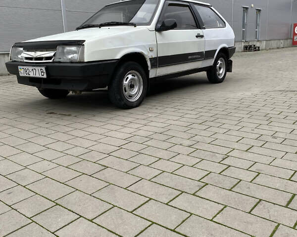 Белый ВАЗ 2108, объемом двигателя 1.3 л и пробегом 1 тыс. км за 725 $, фото 5 на Automoto.ua