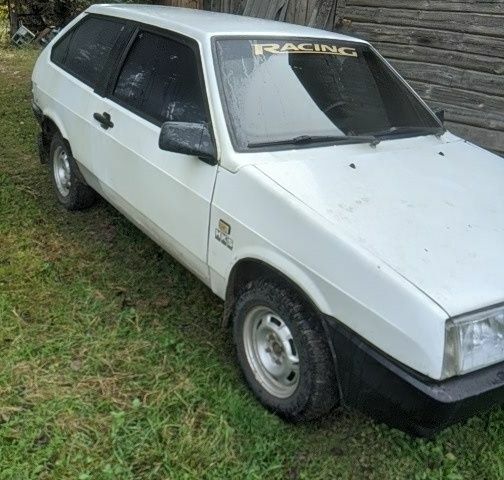 Белый ВАЗ 2108, объемом двигателя 0 л и пробегом 200 тыс. км за 1500 $, фото 1 на Automoto.ua