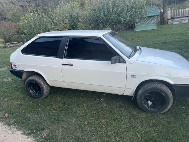 Белый ВАЗ 2108, объемом двигателя 1.3 л и пробегом 3 тыс. км за 1100 $, фото 3 на Automoto.ua