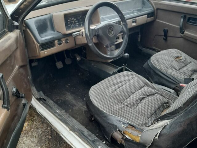 Белый ВАЗ 2108, объемом двигателя 1.3 л и пробегом 500 тыс. км за 362 $, фото 5 на Automoto.ua