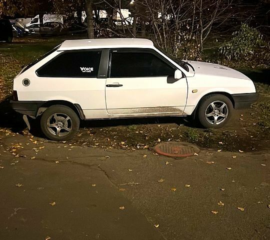 Білий ВАЗ 2108, об'ємом двигуна 1.5 л та пробігом 216 тис. км за 1500 $, фото 3 на Automoto.ua