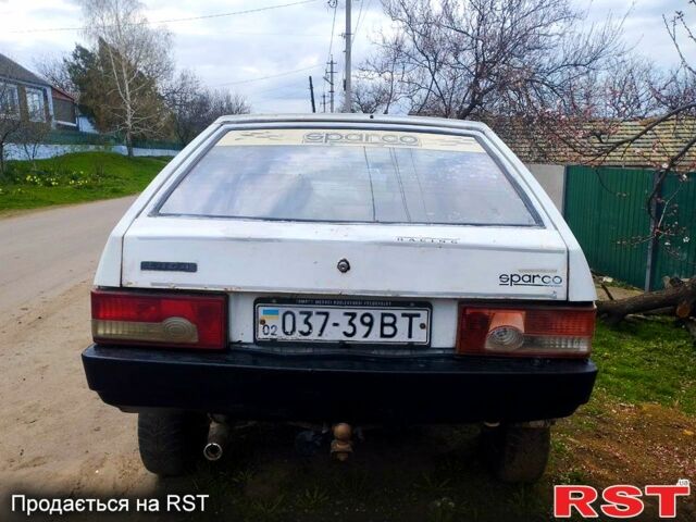 Белый ВАЗ 2108, объемом двигателя 1.5 л и пробегом 0 тыс. км за 410 $, фото 2 на Automoto.ua