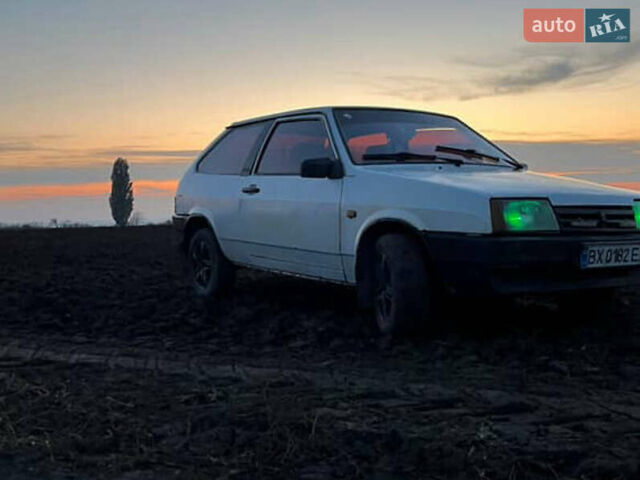 Белый ВАЗ 2108, объемом двигателя 1.3 л и пробегом 210 тыс. км за 1000 $, фото 9 на Automoto.ua