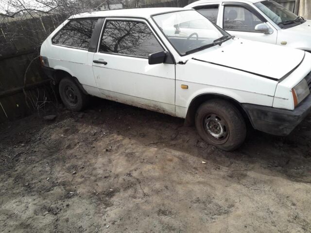 Белый ВАЗ 2108, объемом двигателя 1 л и пробегом 574 тыс. км за 1235 $, фото 3 на Automoto.ua