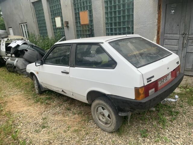 Белый ВАЗ 2108, объемом двигателя 1.5 л и пробегом 92 тыс. км за 400 $, фото 1 на Automoto.ua