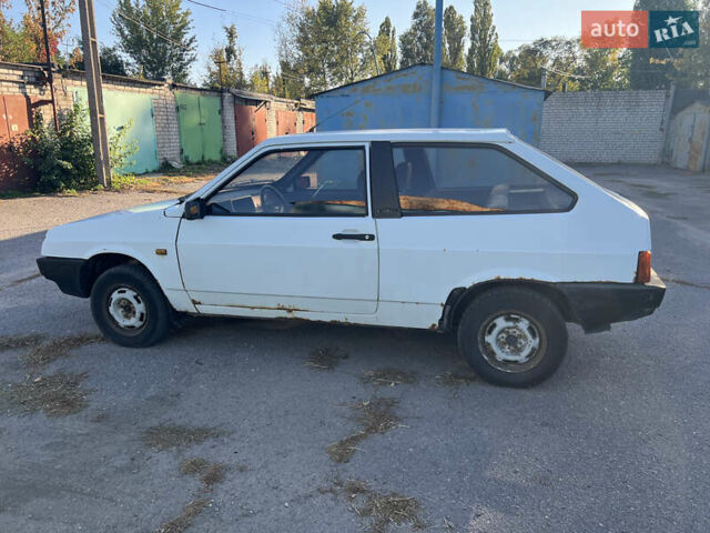 Белый ВАЗ 2108, объемом двигателя 1.5 л и пробегом 10 тыс. км за 616 $, фото 5 на Automoto.ua
