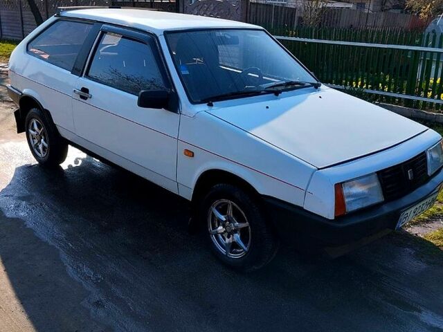 ВАЗ 2108 1989 в Пятихатках на Automoto.ua Белый ВАЗ 2108, объемом двигателя 1.3 л и пробегом 0 тыс. км за 1000 $, фото 1 на Automoto.ua