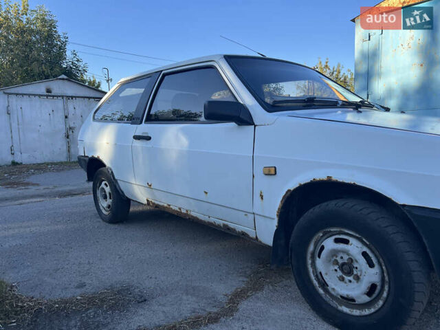 Белый ВАЗ 2108, объемом двигателя 1.5 л и пробегом 10 тыс. км за 616 $, фото 4 на Automoto.ua