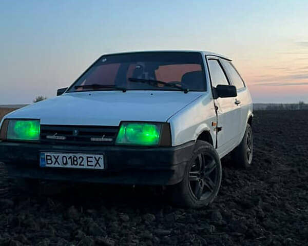 Белый ВАЗ 2108, объемом двигателя 1.3 л и пробегом 210 тыс. км за 1000 $, фото 11 на Automoto.ua