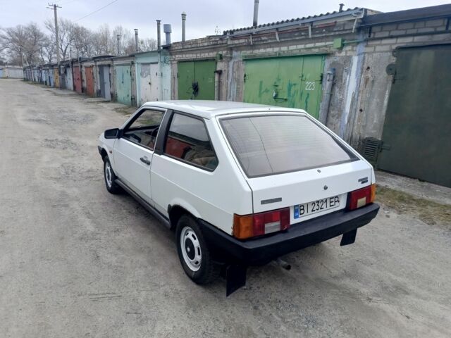 Белый ВАЗ 2108, объемом двигателя 1.5 л и пробегом 93 тыс. км за 800 $, фото 2 на Automoto.ua