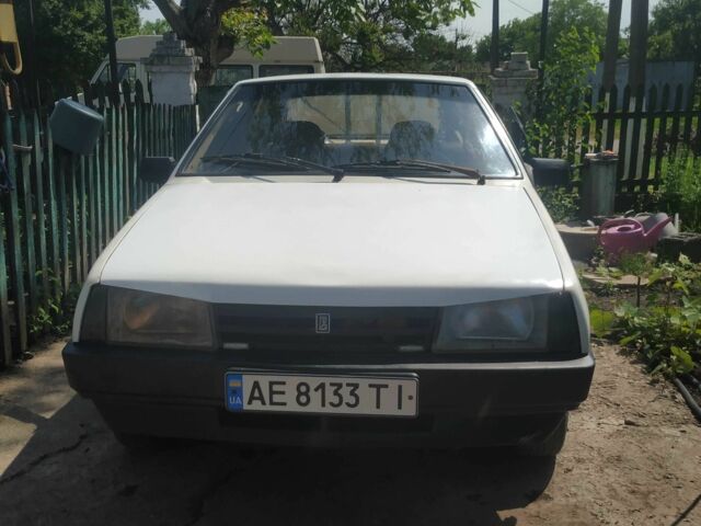 Белый ВАЗ 2108, объемом двигателя 1.3 л и пробегом 35 тыс. км за 841 $, фото 4 на Automoto.ua