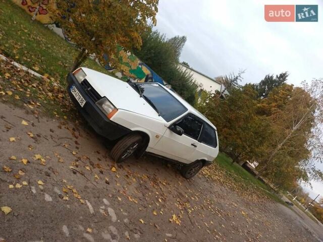 Белый ВАЗ 2108, объемом двигателя 1.3 л и пробегом 300 тыс. км за 1150 $, фото 13 на Automoto.ua