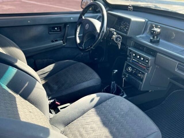 Белый ВАЗ 2108, объемом двигателя 1.3 л и пробегом 150 тыс. км за 850 $, фото 4 на Automoto.ua