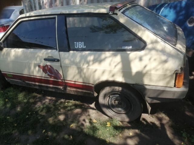 Белый ВАЗ 2108, объемом двигателя 1 л и пробегом 574 тыс. км за 1235 $, фото 1 на Automoto.ua