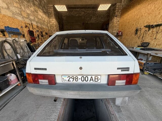 Белый ВАЗ 2108, объемом двигателя 1.3 л и пробегом 60 тыс. км за 1300 $, фото 3 на Automoto.ua