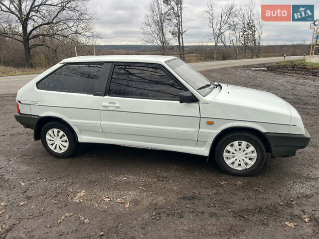 Белый ВАЗ 2108, объемом двигателя 1.29 л и пробегом 35 тыс. км за 1200 $, фото 4 на Automoto.ua