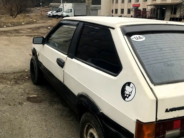 Белый ВАЗ 2108, объемом двигателя 1.5 л и пробегом 0 тыс. км за 850 $, фото 2 на Automoto.ua