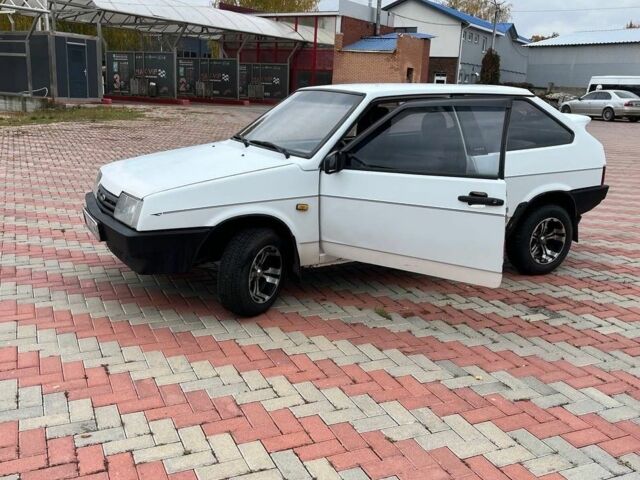 Белый ВАЗ 2108, объемом двигателя 1.5 л и пробегом 2 тыс. км за 1300 $, фото 2 на Automoto.ua