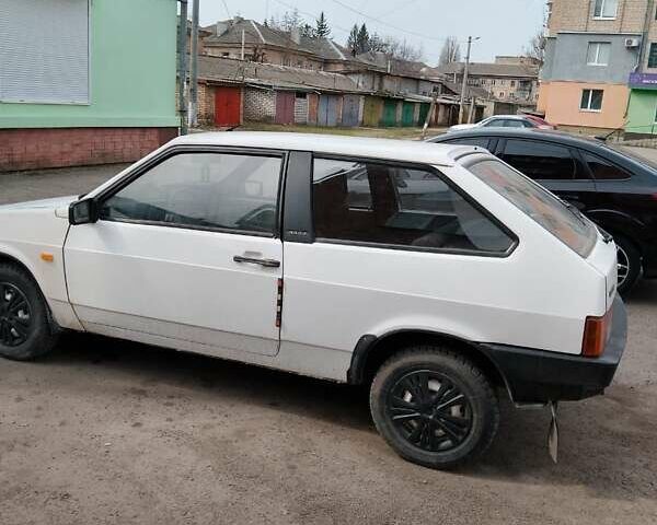 Белый ВАЗ 2108, объемом двигателя 1.3 л и пробегом 72 тыс. км за 1000 $, фото 2 на Automoto.ua