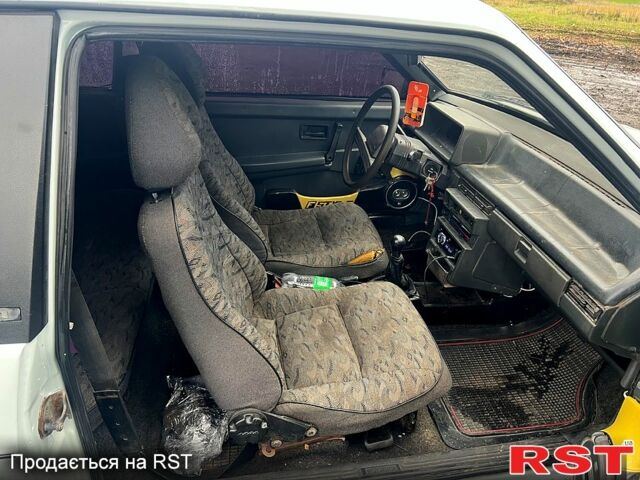 Белый ВАЗ 2108, объемом двигателя 1.3 л и пробегом 0 тыс. км за 1200 $, фото 5 на Automoto.ua