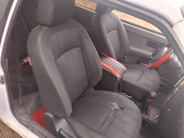 Белый ВАЗ 2108, объемом двигателя 1 л и пробегом 175 тыс. км за 600 $, фото 4 на Automoto.ua