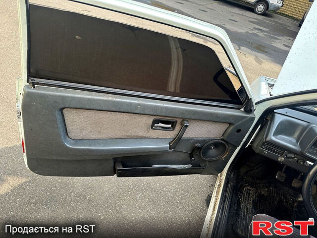 Білий ВАЗ 2108, об'ємом двигуна 1.5 л та пробігом 59 тис. км за 1450 $, фото 7 на Automoto.ua