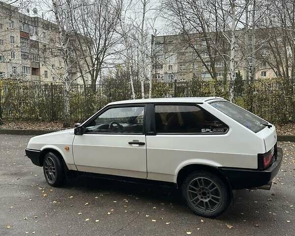 Білий ВАЗ 2108, об'ємом двигуна 1.6 л та пробігом 200 тис. км за 2500 $, фото 1 на Automoto.ua