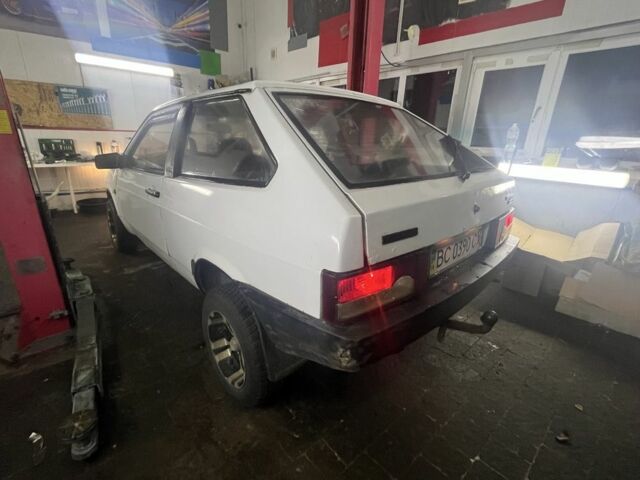 Білий ВАЗ 2108, об'ємом двигуна 1.5 л та пробігом 100 тис. км за 593 $, фото 2 на Automoto.ua