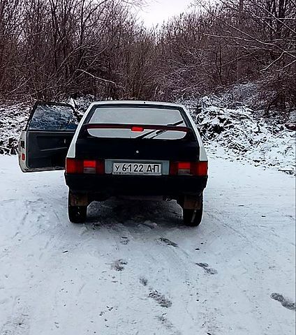 Белый ВАЗ 2108, объемом двигателя 1.5 л и пробегом 200 тыс. км за 470 $, фото 1 на Automoto.ua