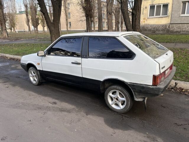 Белый ВАЗ 2108, объемом двигателя 1.5 л и пробегом 93 тыс. км за 602 $, фото 1 на Automoto.ua