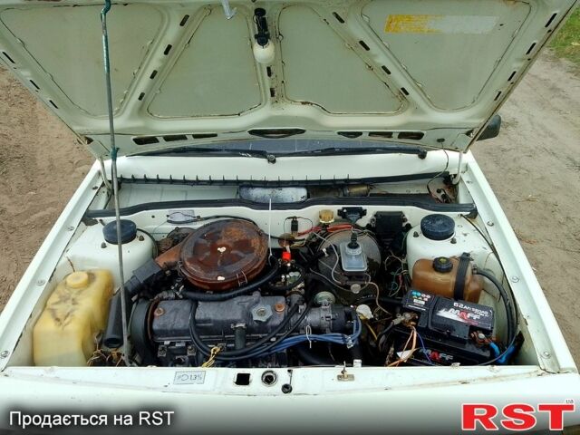 Белый ВАЗ 2108, объемом двигателя 1.1 л и пробегом 0 тыс. км за 800 $, фото 4 на Automoto.ua