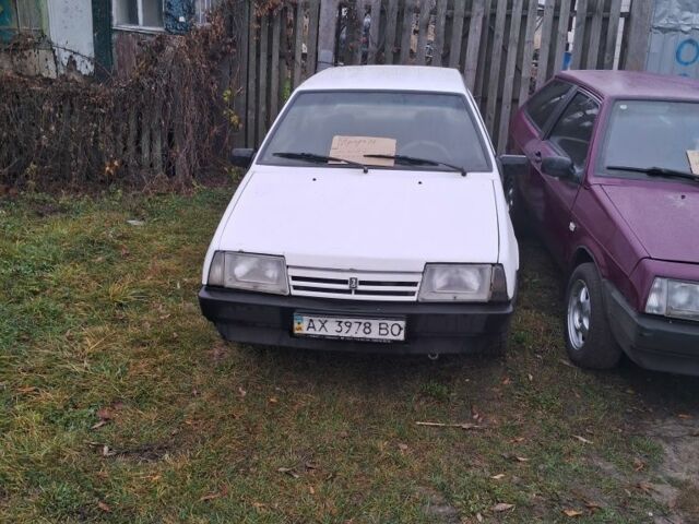 Белый ВАЗ 2108, объемом двигателя 1 л и пробегом 3 тыс. км за 650 $, фото 3 на Automoto.ua