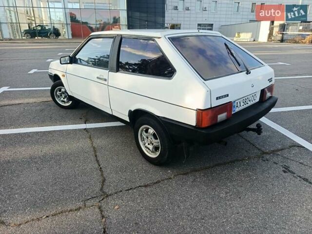 Белый ВАЗ 2108, объемом двигателя 1.29 л и пробегом 93 тыс. км за 1100 $, фото 9 на Automoto.ua