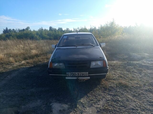 Белый ВАЗ 2108, объемом двигателя 1.3 л и пробегом 100 тыс. км за 425 $, фото 4 на Automoto.ua