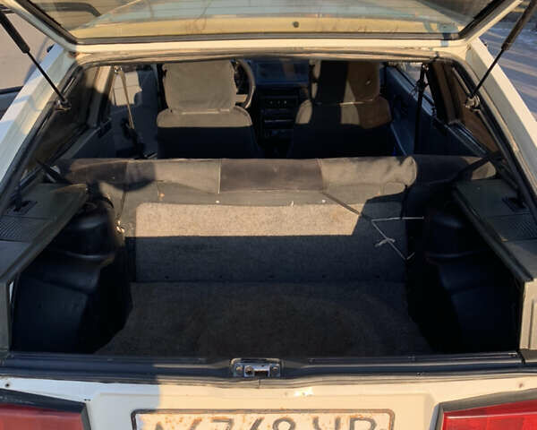 Белый ВАЗ 2108, объемом двигателя 1.3 л и пробегом 90 тыс. км за 899 $, фото 10 на Automoto.ua