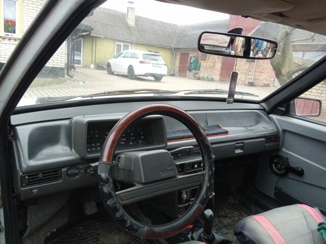 Белый ВАЗ 2108, объемом двигателя 1.5 л и пробегом 180 тыс. км за 800 $, фото 1 на Automoto.ua