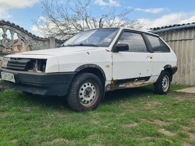 Белый ВАЗ 2108, объемом двигателя 1.3 л и пробегом 200 тыс. км за 363 $, фото 7 на Automoto.ua