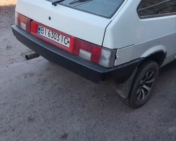 Белый ВАЗ 2108, объемом двигателя 1.29 л и пробегом 740 тыс. км за 1400 $, фото 2 на Automoto.ua