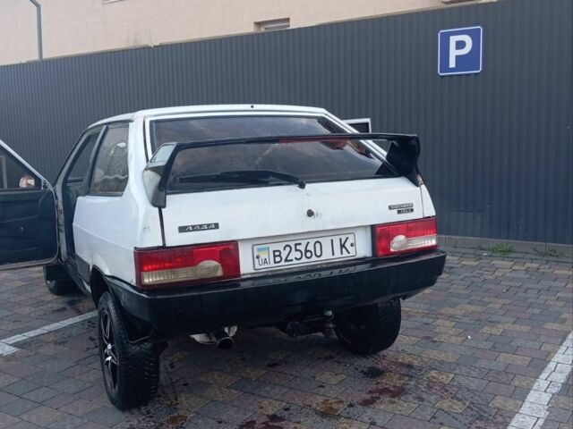 Белый ВАЗ 2108, объемом двигателя 1.5 л и пробегом 380 тыс. км за 800 $, фото 1 на Automoto.ua