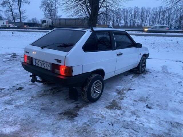 Белый ВАЗ 2108, объемом двигателя 1.3 л и пробегом 200 тыс. км за 1250 $, фото 2 на Automoto.ua