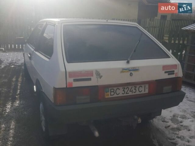 Белый ВАЗ 2108, объемом двигателя 1.5 л и пробегом 29 тыс. км за 1100 $, фото 3 на Automoto.ua