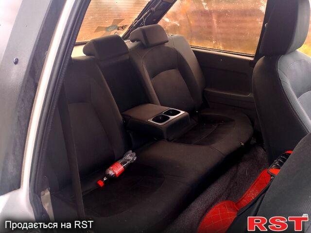 Белый ВАЗ 2108, объемом двигателя 1.1 л и пробегом 175 тыс. км за 600 $, фото 3 на Automoto.ua